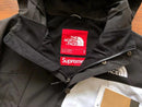 Jaqueta Supreme x The North Face S Logo